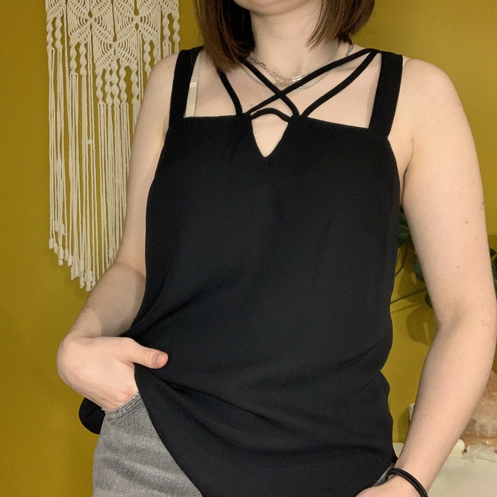 SLEEVELESS BLOUSE WITH CUTOUT STRAP DETAILS